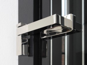 MWE-Edelstahlmanufaktur-door-lever-and-door-hinge-akzent_01_0152_1024x768